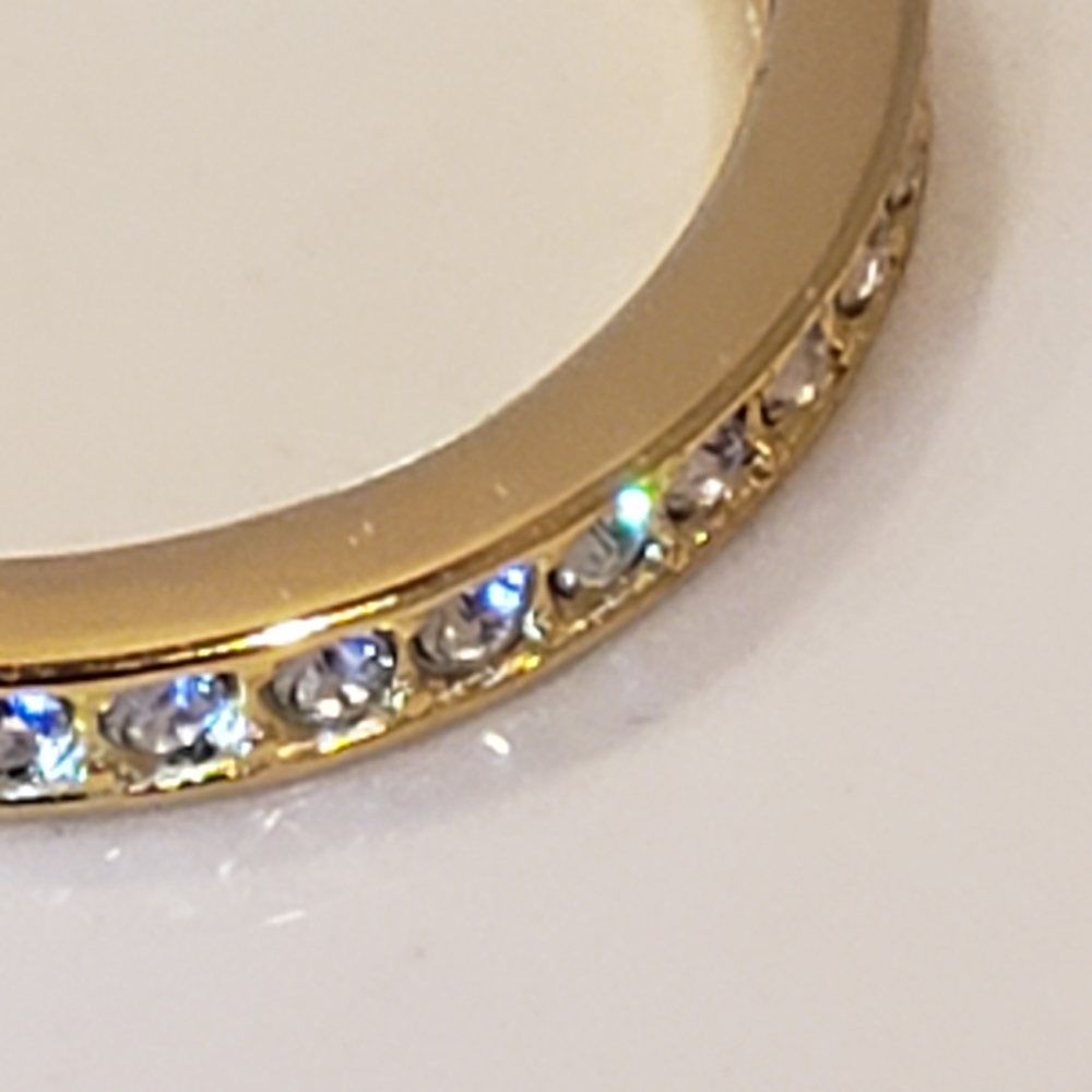 3x2.5mm wide Gold on Sterling Silver, Three Swarovski Crystal Rings, Tri-Colour - Picture 10 of 16